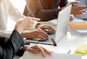 How to Research Company Culture Before Applying